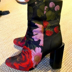 Jeffery Campbell - Embroidered Boot